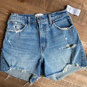 NWT Abercrombie Distressed Short